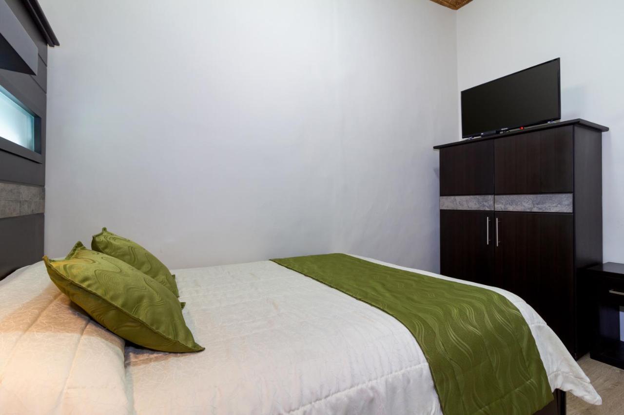 Hotel Majestic 2 - San Blas Cuenca Exterior foto
